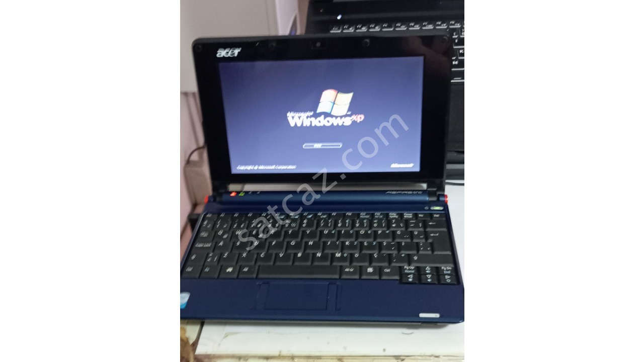 Acer Atom işlemci 1 gb Ram